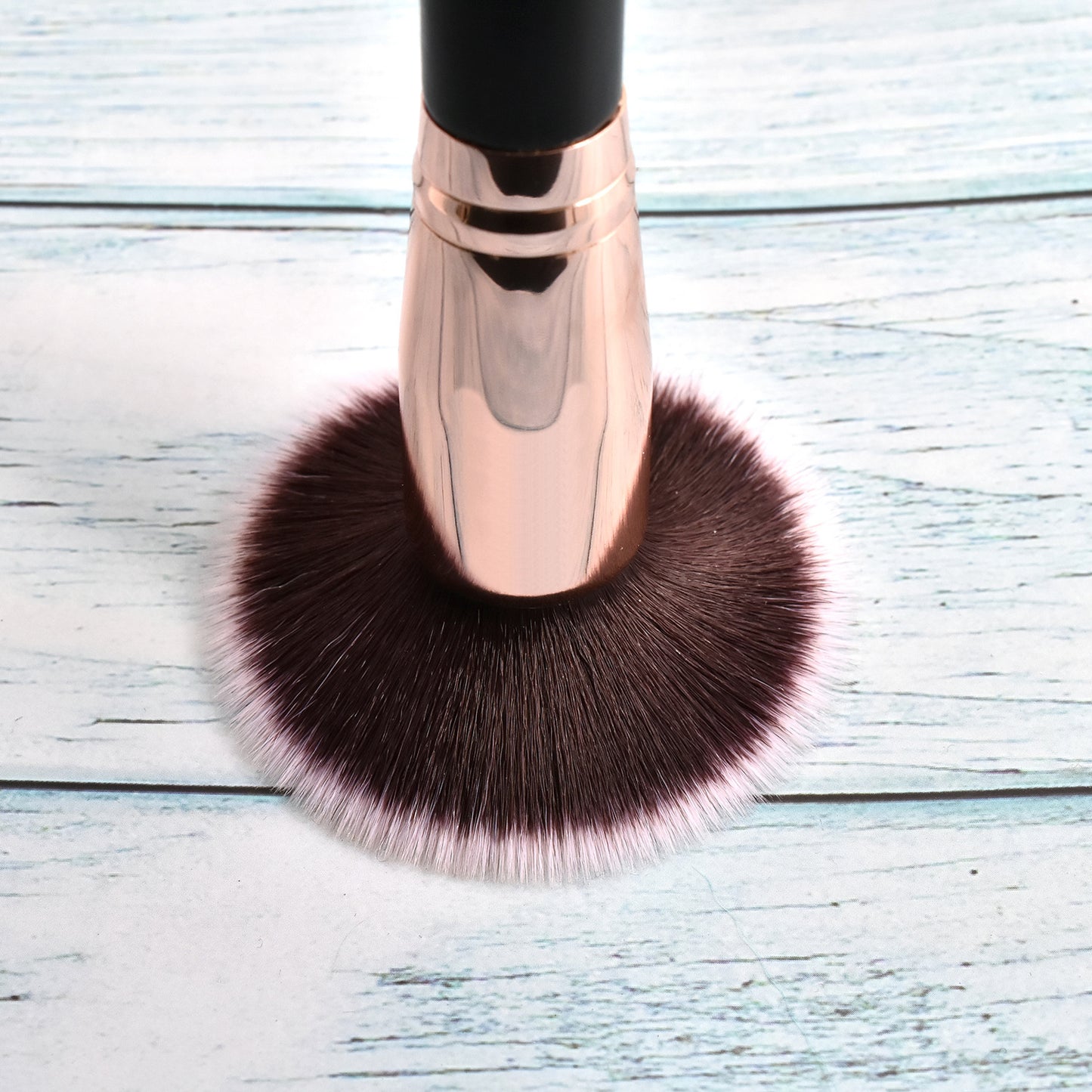 Professional Makeup Brush for Foundation and Blush