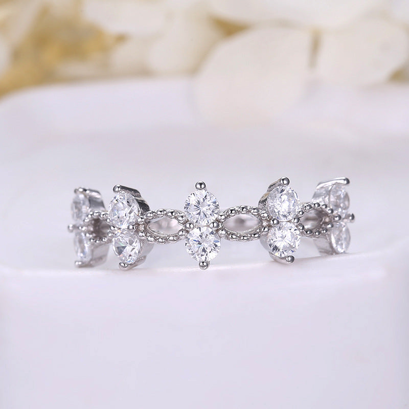 S925 Silver Zirconia Engagement Ring with Star Design