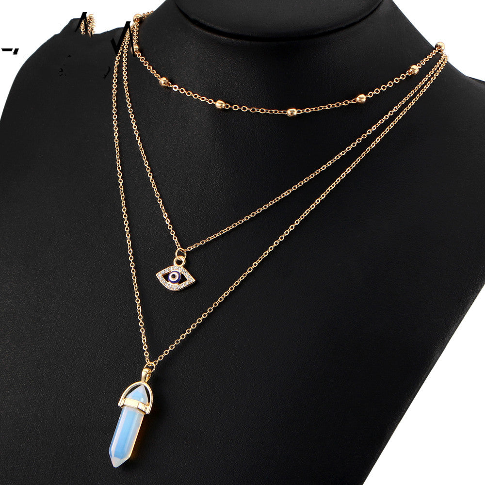 Fashionable Multi-Layer Necklace with Diamond Pendant