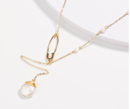 Trendy Layered Shell Necklace with Pearl Letter Pendant
