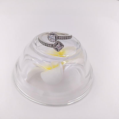 Elegant S925 Hollow Silver Ring for Women (191031CZ)
