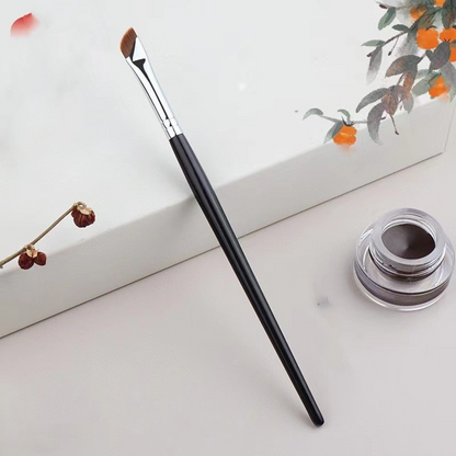 Angled Sickle Edge Makeup Brush