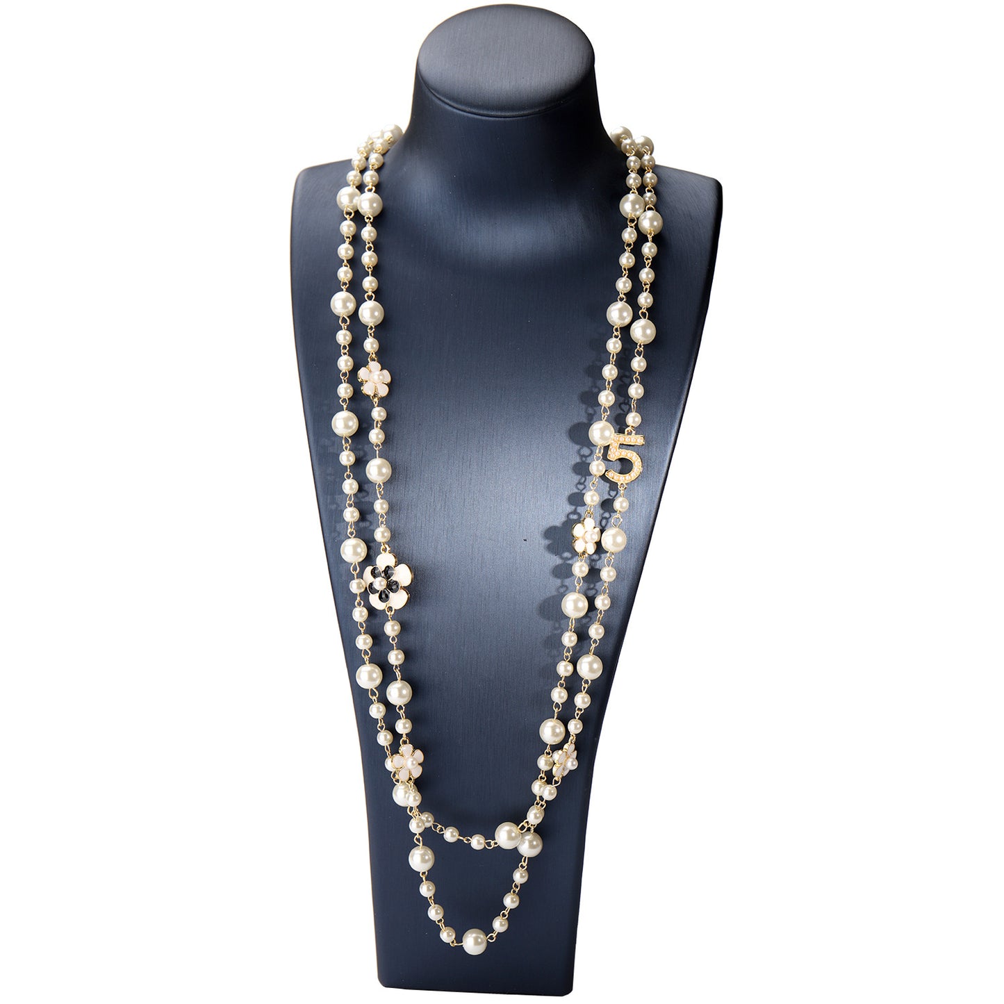Fashion Pearl Necklace with Layered Charm Pendant