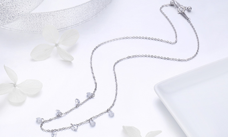 Minimalist Silver Necklace Jewelry