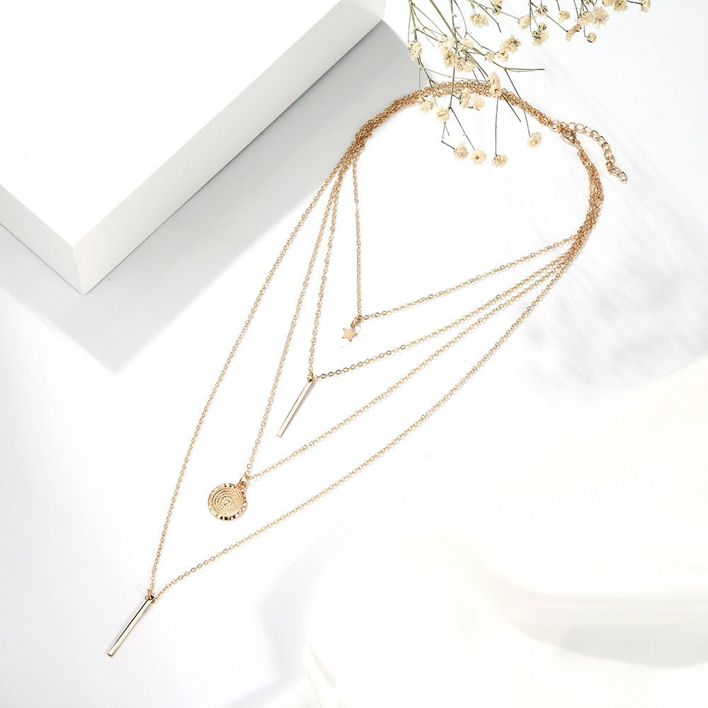 Multi-Layer Star Pendant Necklace for Fashion Lovers