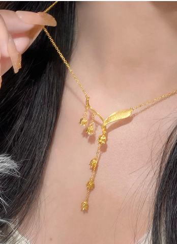 Silver Dove Necklace with Leaf Pendant - Stylish & Minimalist