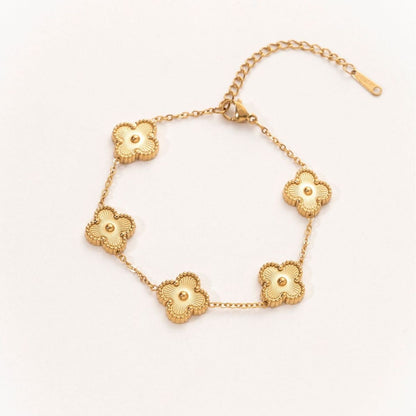 High-End Four Leaf Clover Bracelet in Titanium Steel