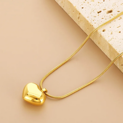 Exaggerated Hollow Love Pendant Necklace