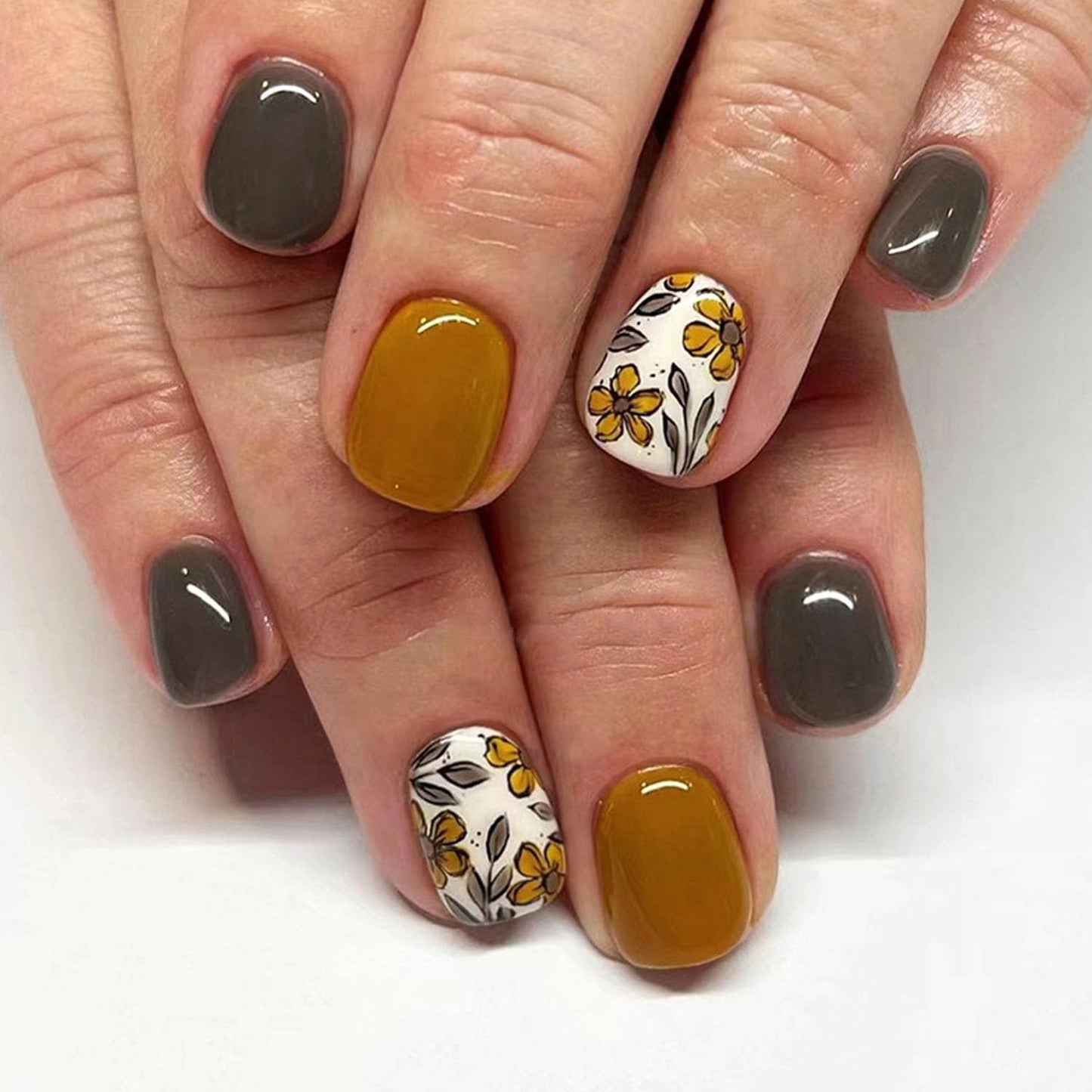 Short Fake Nails Square Press on Nails Flowers Acrylic Nails Yellow & Grey Full Cover Nails Press ons Reusable False Glossy Artificial Nails Spring Stick on Nails for Women 24 Pcs
