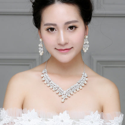 White Bride Necklace and Pearl Earring Set