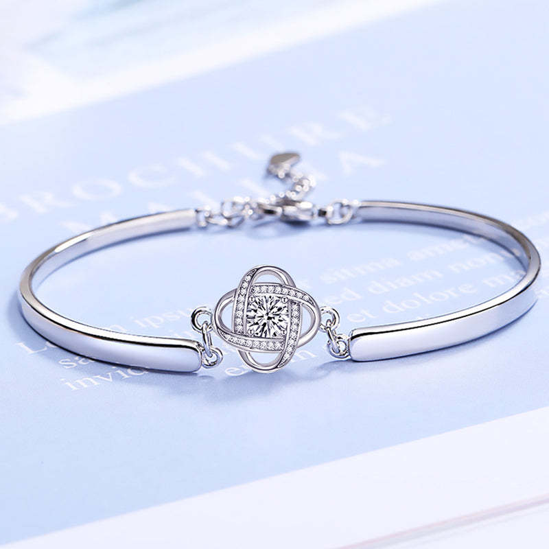 I AM ALWAYS WITH YOU Clover Bracelet for Women