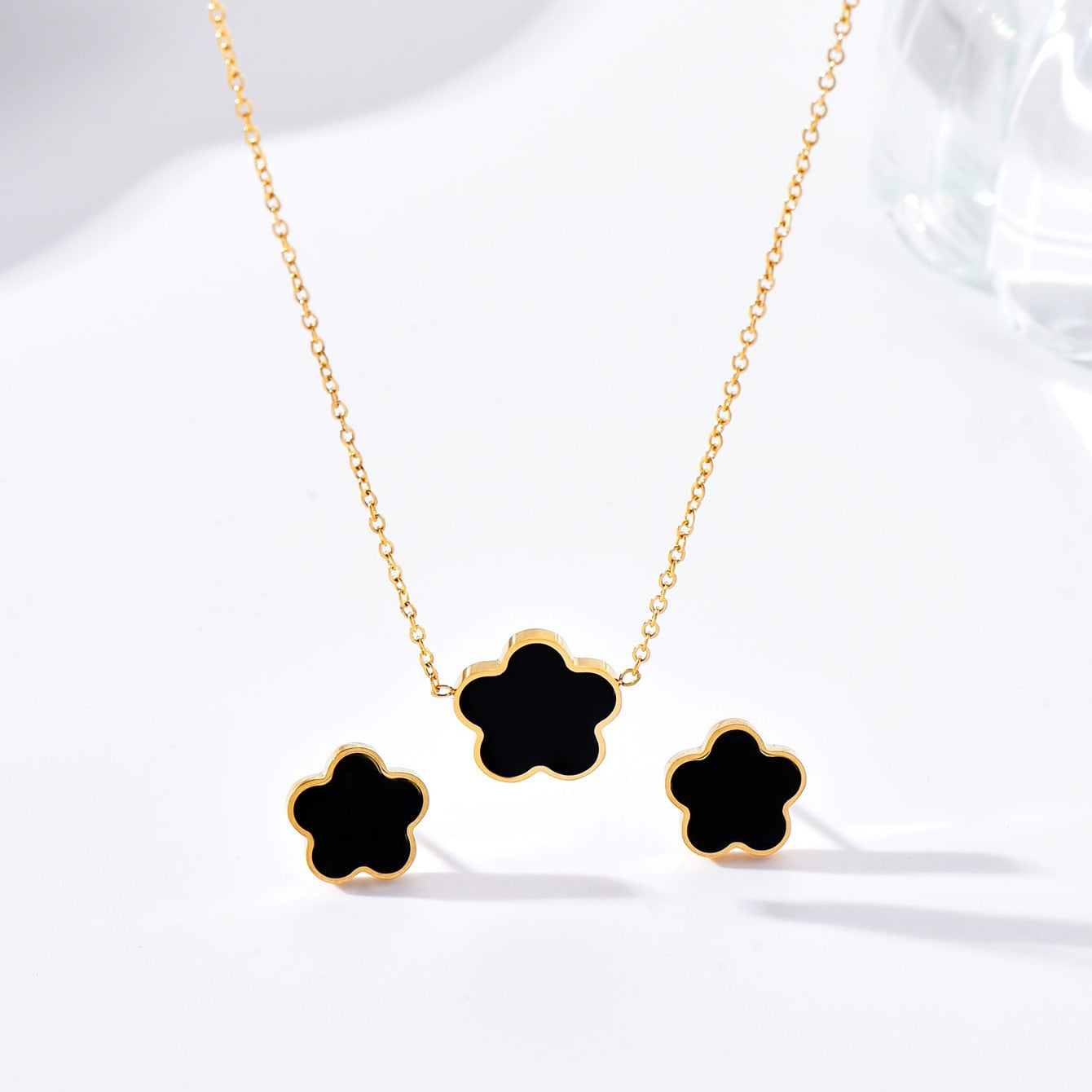 Fashionable Titanium Steel Floral Necklace and Earring Set