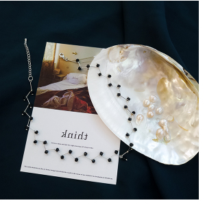 Minimalist Pearl Choker Necklace with Korean Style