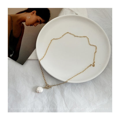 18K Gold Baroque Freshwater Pearl Pendant Necklace