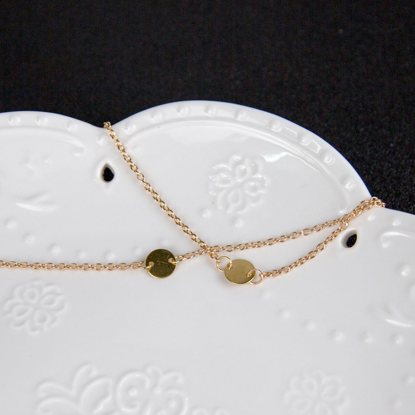 Vintage Sequin Layered Short Necklace with Pendant