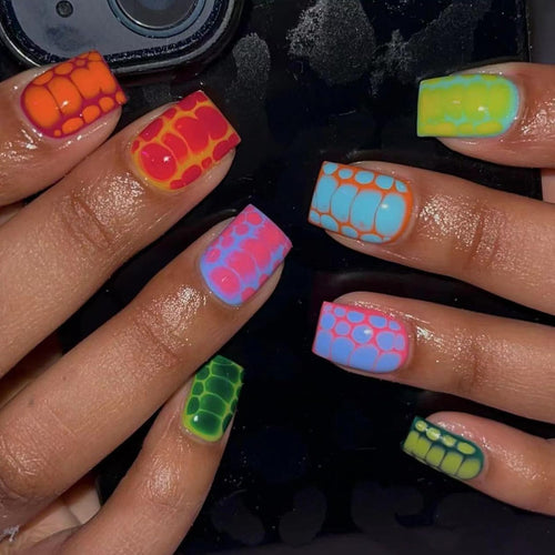 Short Press on Nails Square Shaped Fake Nails Cute False Nails with Crocodile Pattern Designs Colorful Glue on Nails Blue Yellow Red Green Stick on Nails Full Cover Acrylic Nails Artificial Nails
