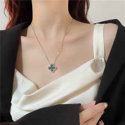 Women's Fashion Green Four-Leaf Flower Pendant Necklace
