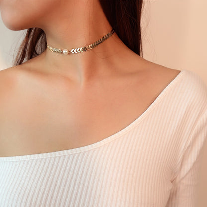 Handcrafted Copper Fishbone Necklace for Street Style