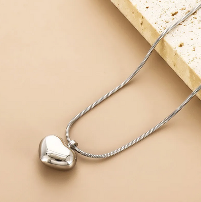 Exaggerated Hollow Love Pendant Necklace