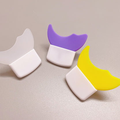 Silicone Multi-functional Eyeliner and Makeup Tool