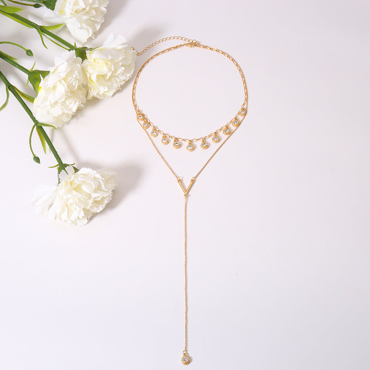 Fashionable Layered Pearl Pendant Necklace (2018)