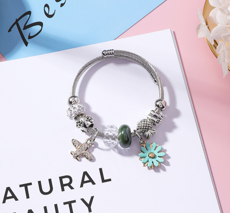 Airplane Flower Bead Bracelet and Jewelry Set